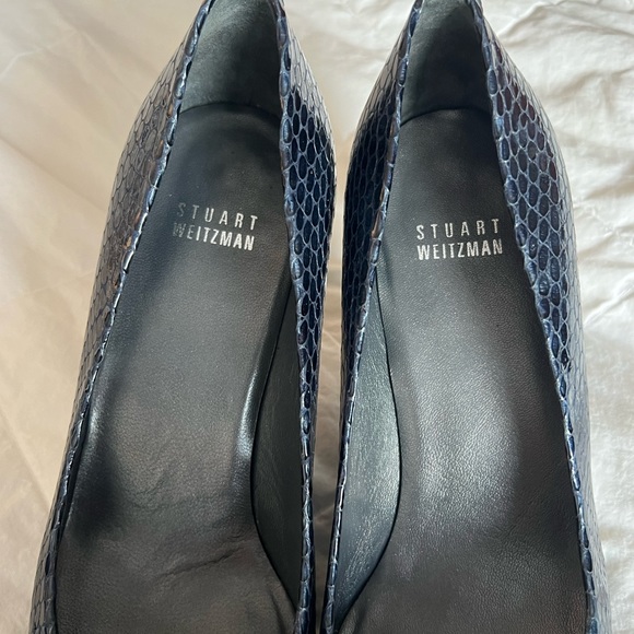 STUART WEITZMAN Plainfield Open Toe Navy Sea Crystal Snake Pumps - Picture 5 of 11